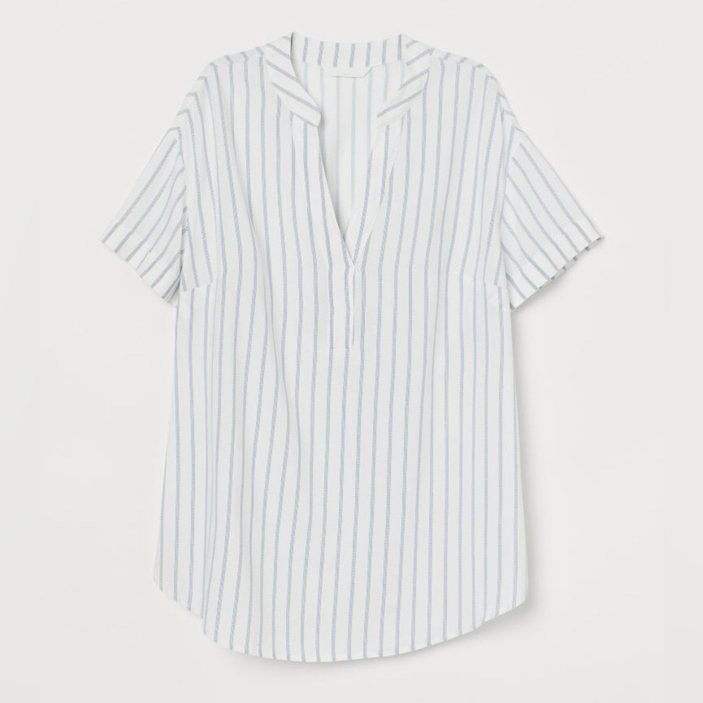 💙H&M Maternity Surplice-Neck Tunic Top 🩵🤍💙